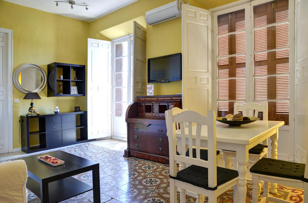 Apartamentos Gold マラガ 部屋 写真